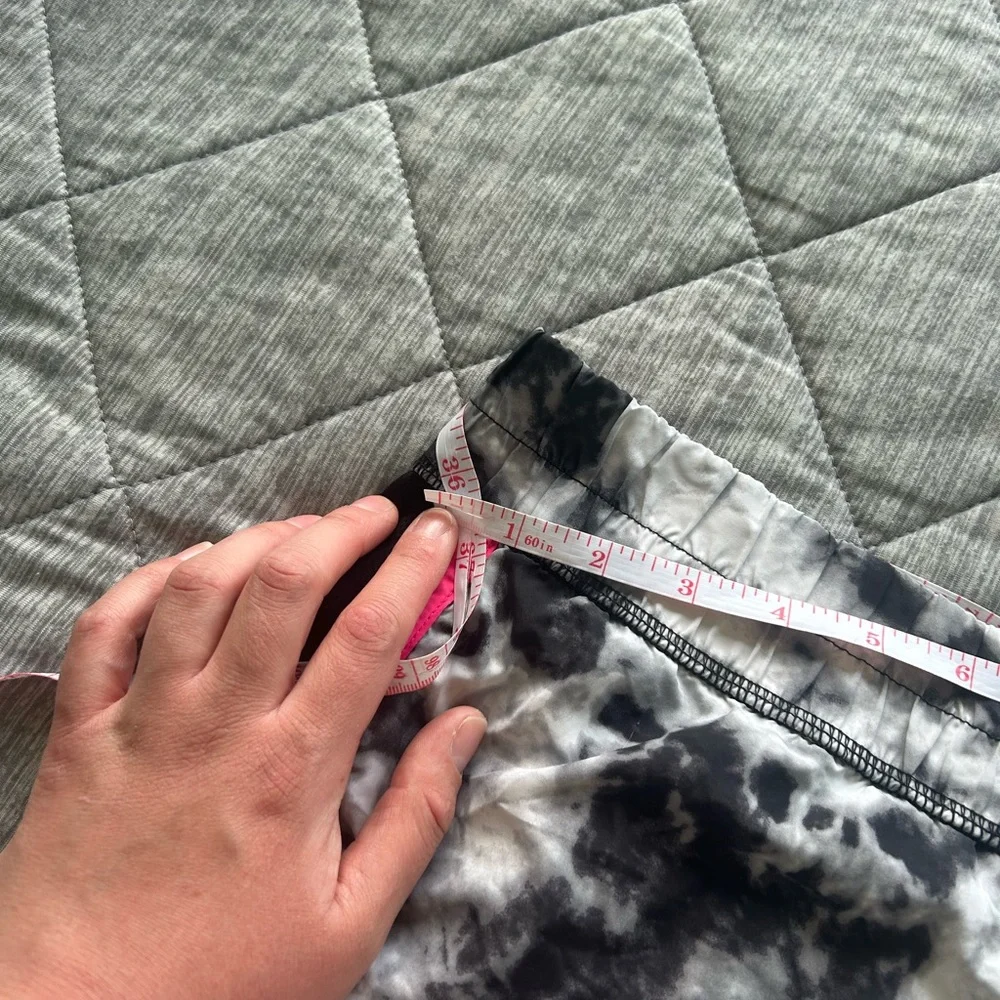 Aeropostale Athletic Black and White Tie Dye Shorts - Picture 10 of 10